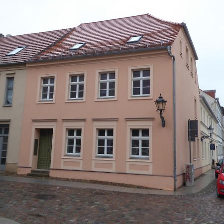 Altstadt-Ferienwohnungen Neuruppin Buitenkant foto