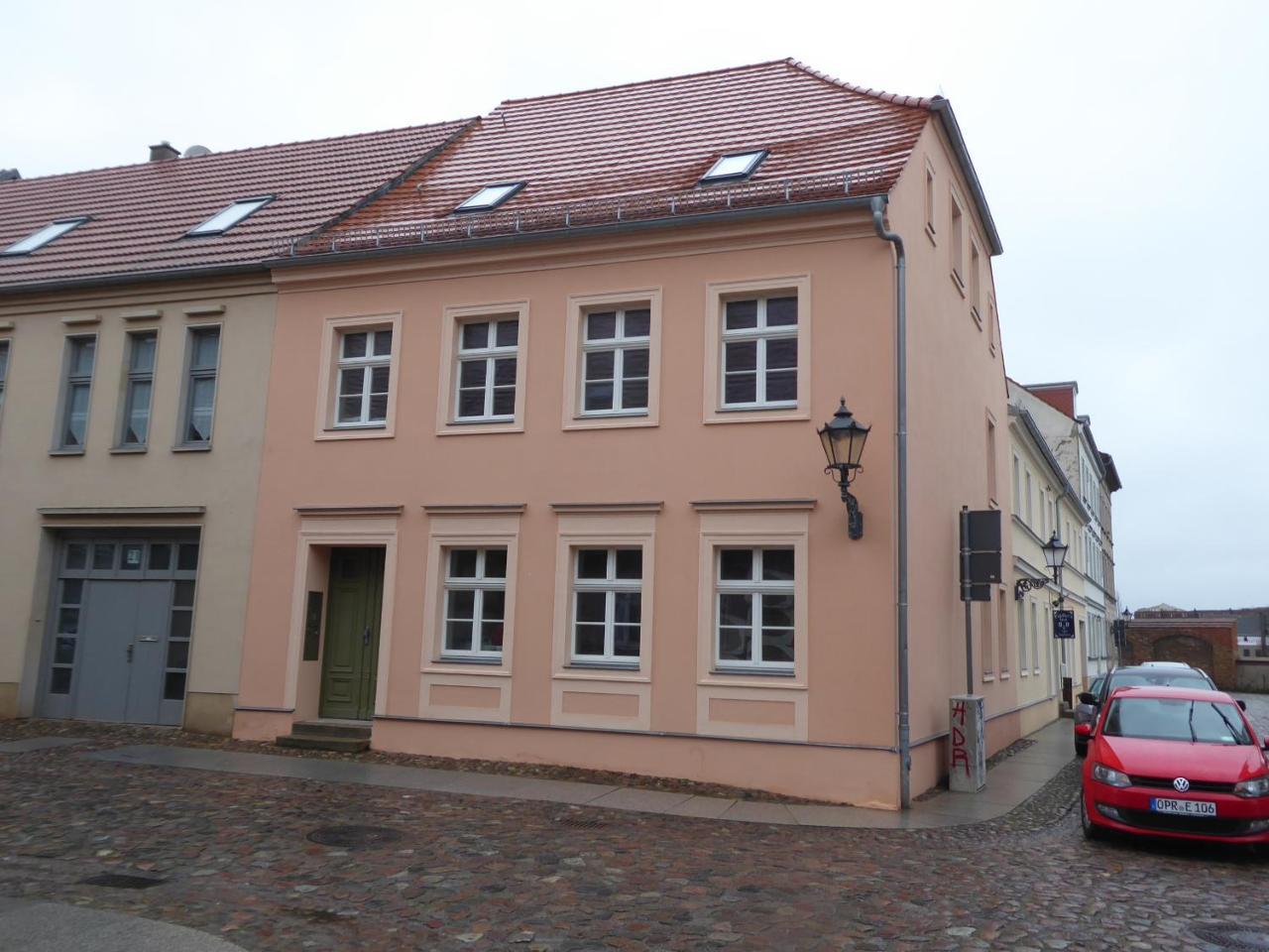 Altstadt-Ferienwohnungen Neuruppin Buitenkant foto